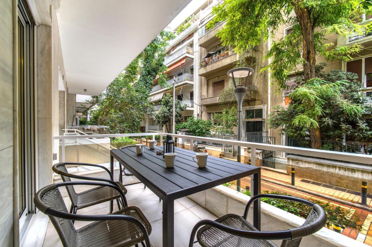 Urban Luxury On A Quiet Street In The Center Of Athens Leilighet Eksteriør bilde