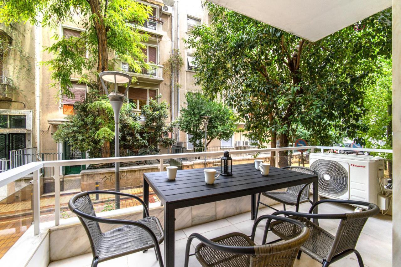 Urban Luxury On A Quiet Street In The Center Of Athens Leilighet Eksteriør bilde