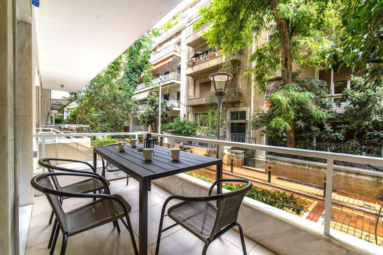 Urban Luxury On A Quiet Street In The Center Of Athens Leilighet Eksteriør bilde